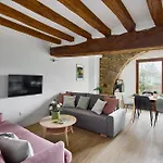 Casa de Férias Charmante Maison - Le Coeur Des Hommes - Wifi, Balneo, Hammam Beaupréau-en-Mauges