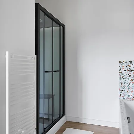 Holiday home Charmante Maison - Le Coeur Des Hommes - Wifi, Balneo, Hammam
