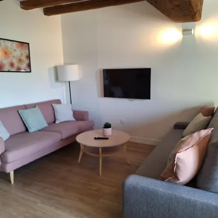 Holiday home Charmante Maison - Le Coeur Des Hommes - Wifi, Balneo, Hammam